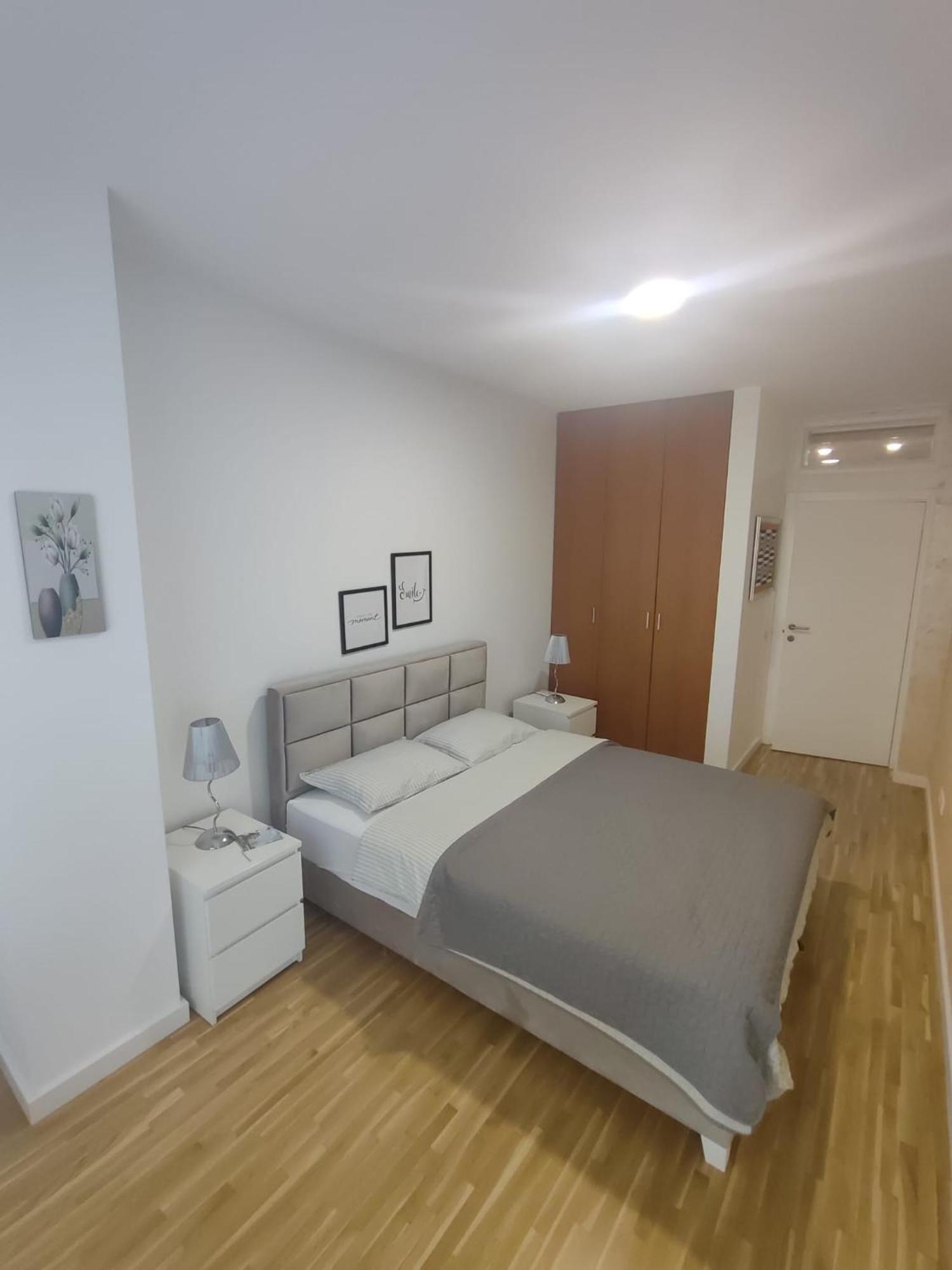 Appartement City Lights Lux à Belgrade Extérieur photo